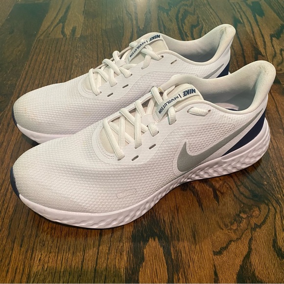 Nike Other - Nike Revolution 5 White/Metallic Silver/Midnight Navy